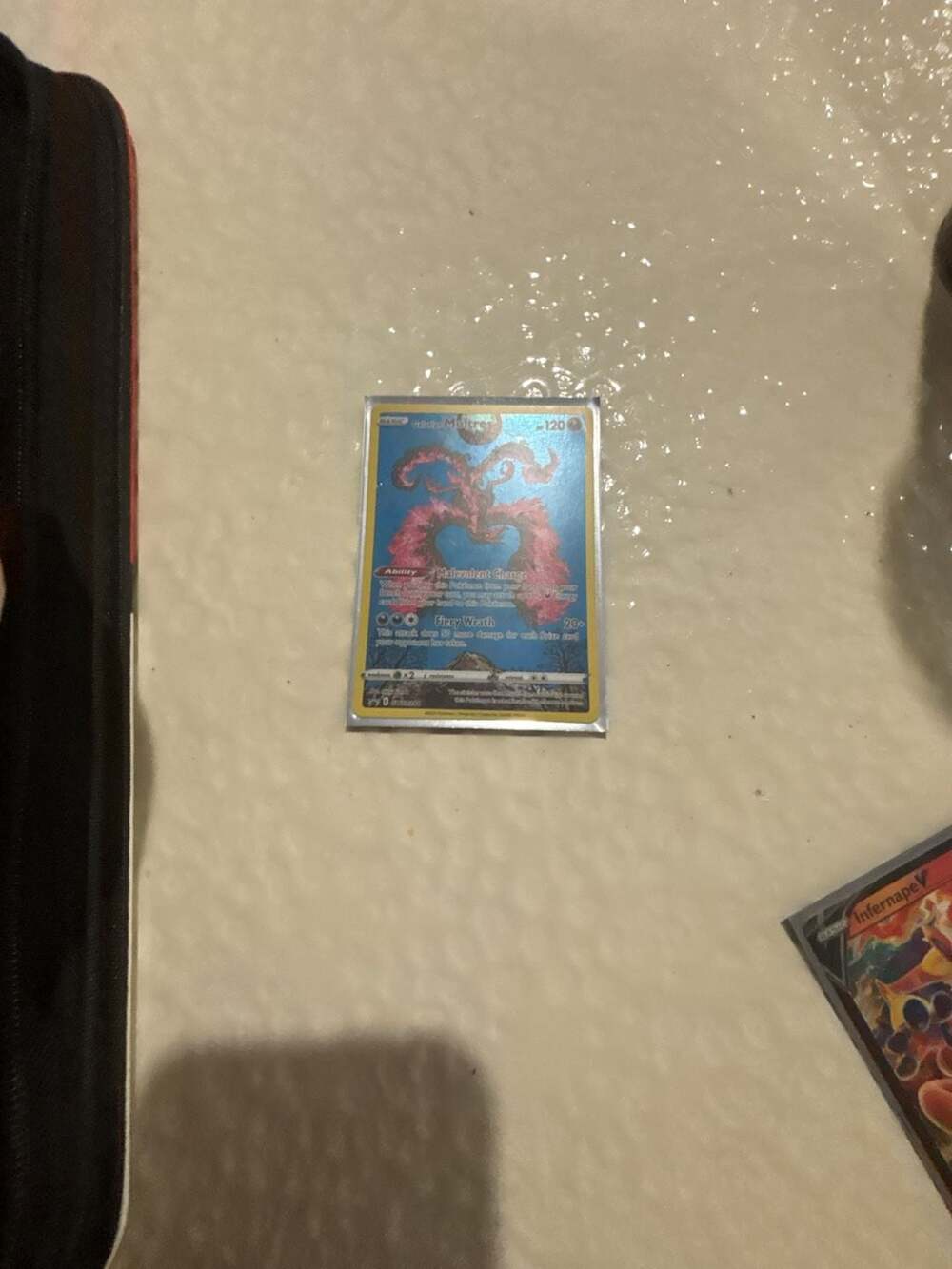 Pokemon Galarian Moltres Trading Card
